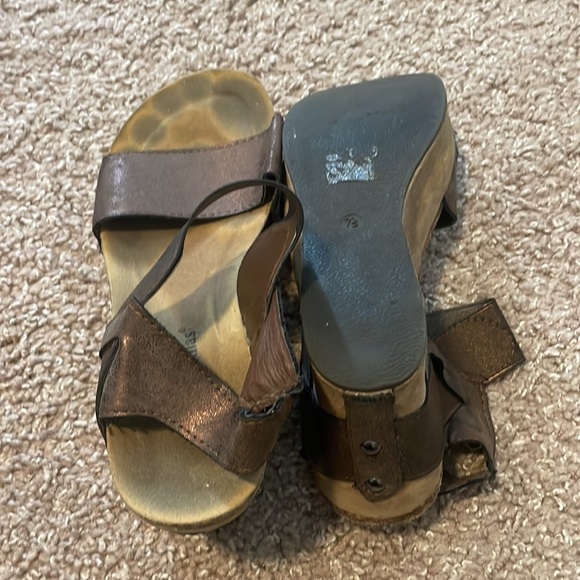 Pierre Dumas wedges | Size 7.5 | OTBT lookalikes - Picture 4 of 4